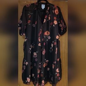 CeCe V-Neck Floral Dress